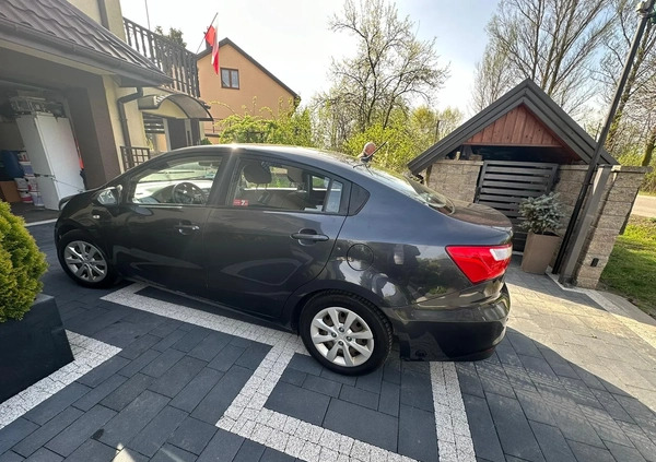 Kia Rio cena 26000 przebieg: 284500, rok produkcji 2015 z Pilawa małe 211